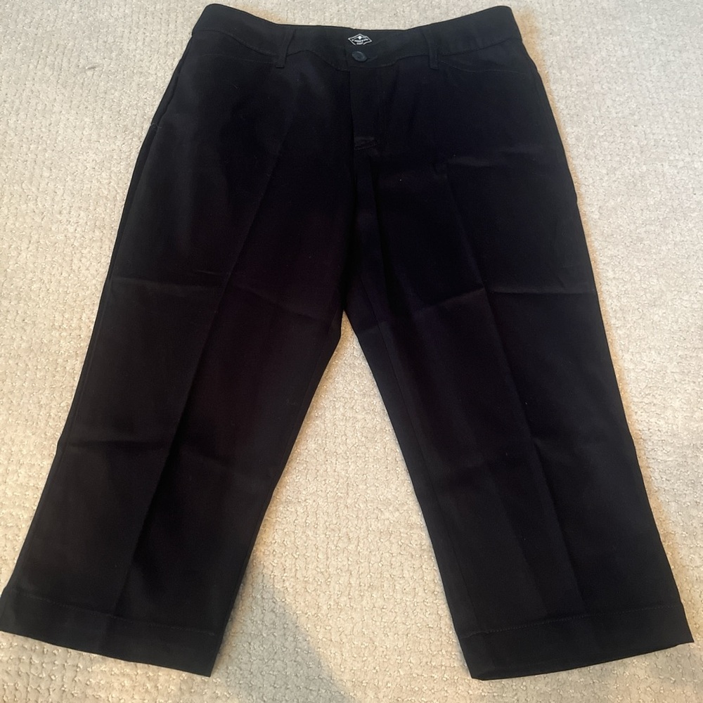 St. John’s Bay Capris